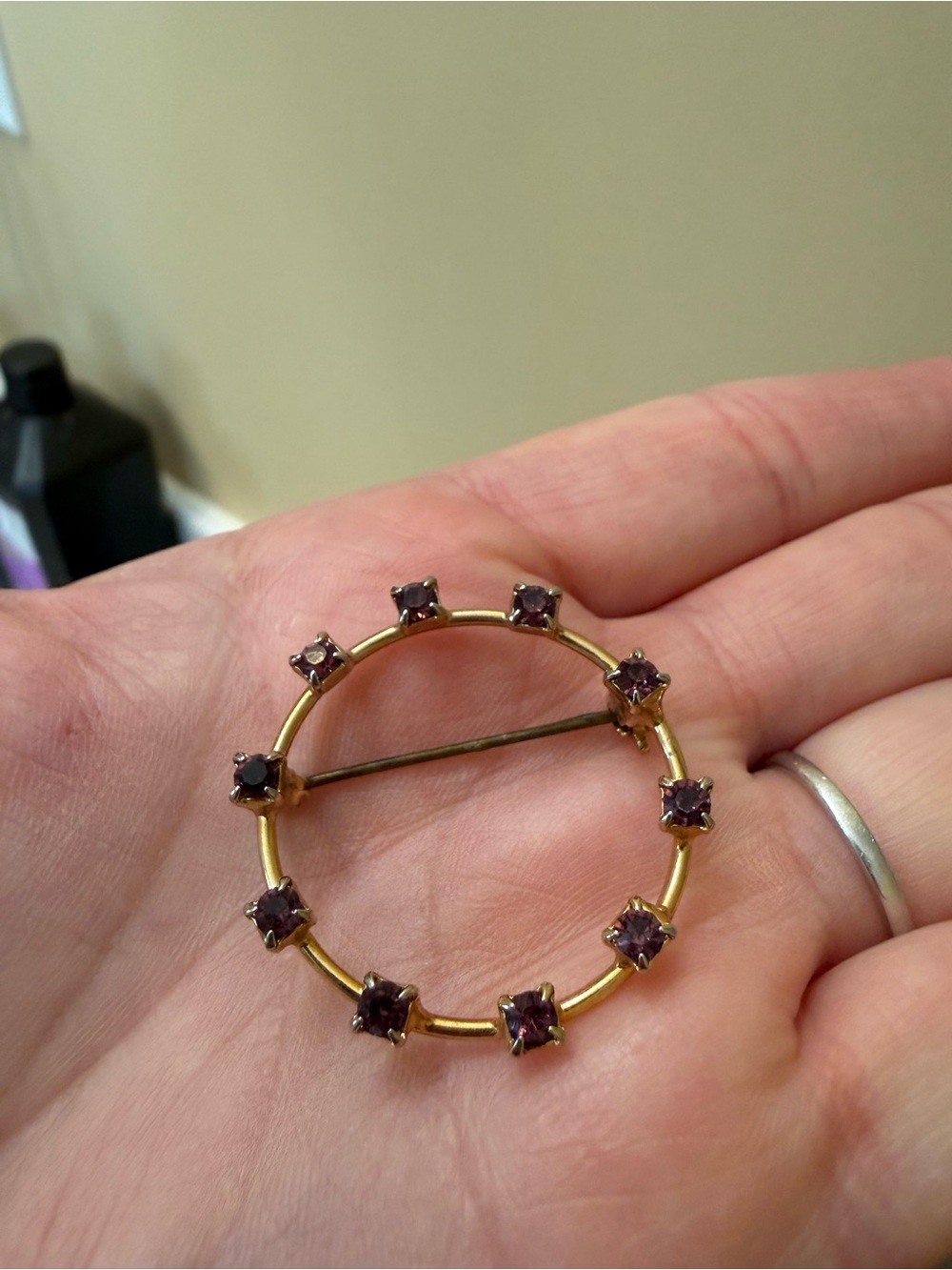 Source Unknown Gold Tone Brooch with Purple Stones